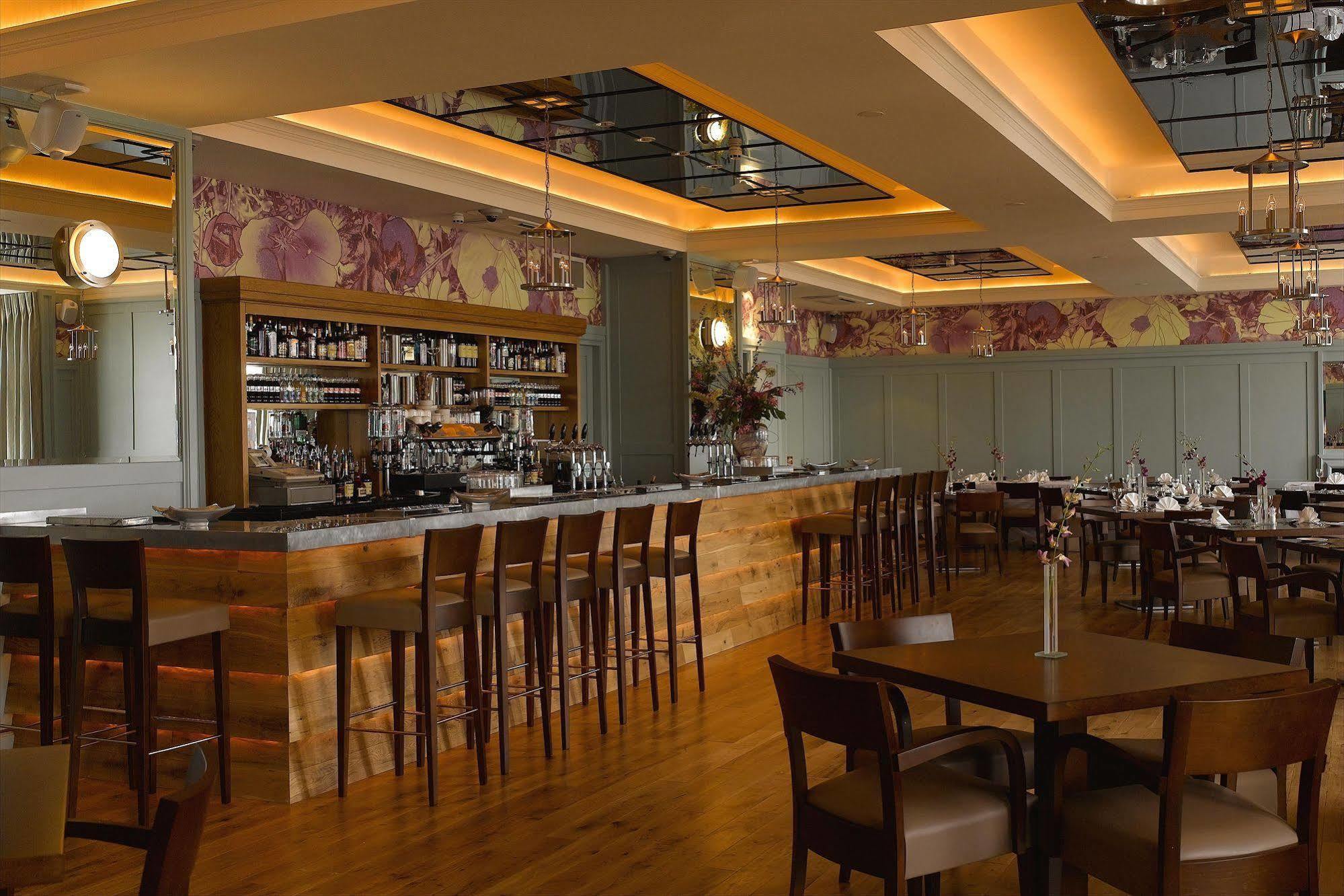 Claremont Hotel Дъглас Екстериор снимка